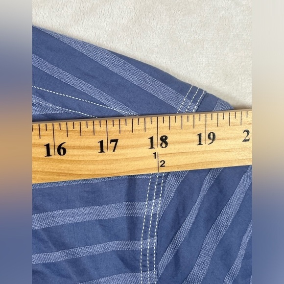 NWT Johnnie-O Size Medium Marlin Navy Stripe Short Sleeve Button Front Shirt - Picture 10 of 11